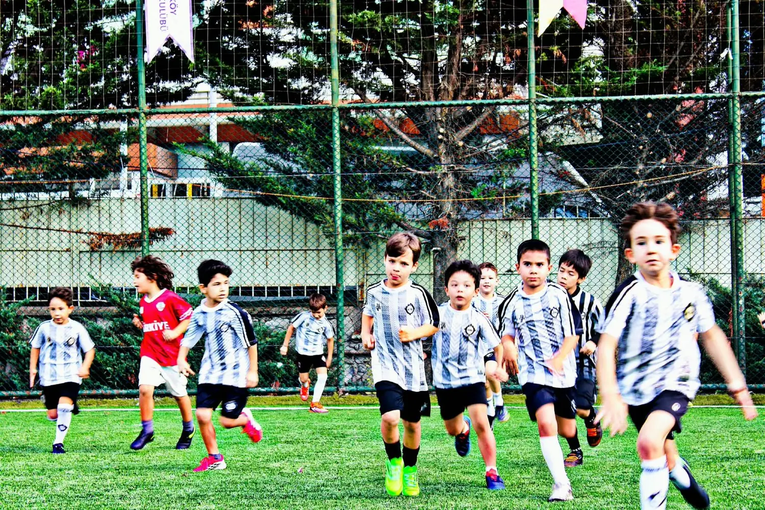 Altay Kadıköy Futbol Okulu antrenman ve maçlardan bir kare