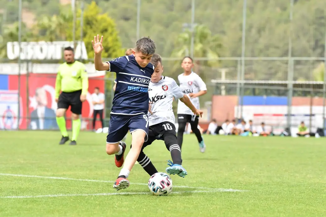 Altay Kadıköy Futbol Okulu antrenman ve maçlardan bir kare